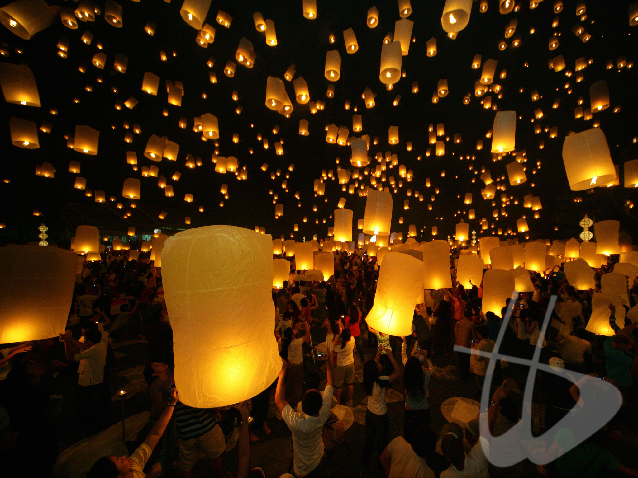 Lo spettacolare Yi Peng Festival