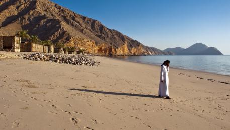 La spiaggia del lussuoso Six Senses Zighy Bay