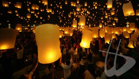 Lo spettacolare Yi Peng Festival
