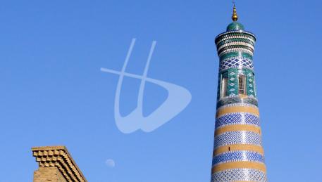 Khiva - panorama con Minareto Hoja alto quasi 57m
