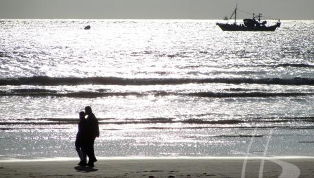 Il mare in Marocco è oceano profondo adatto a surfisti